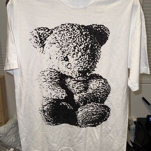 Market Brand White T-Shirt with Black Bear Graphic Size M